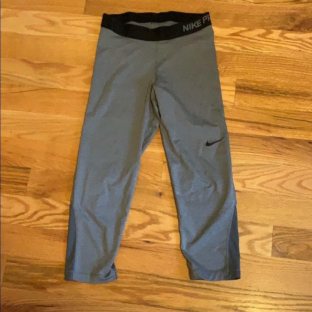 Nike Pro Dri-Fit Cropped Leggings